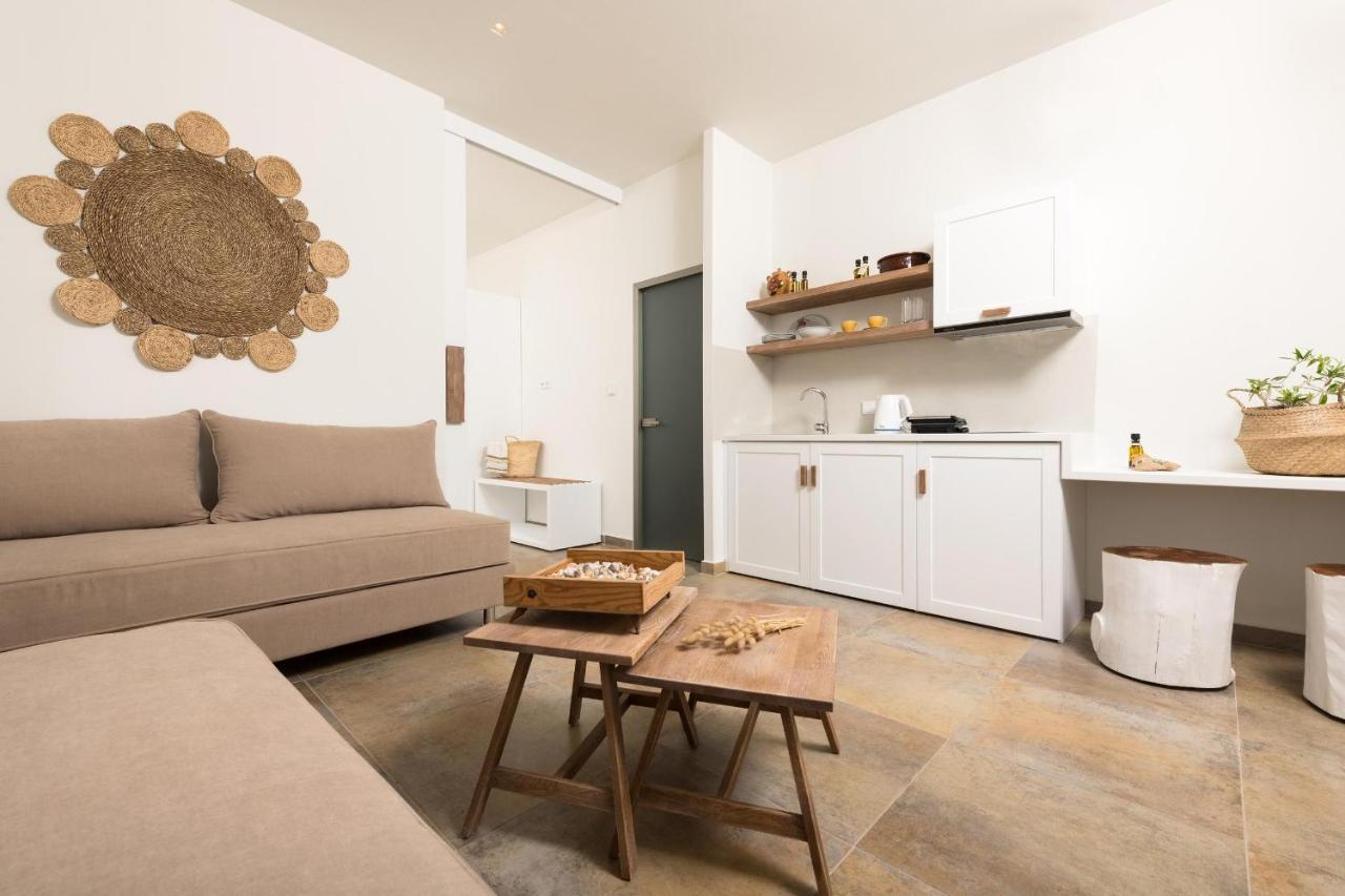 Konstantinou Deluxe Apartments Скала-Маріон Екстер'єр фото