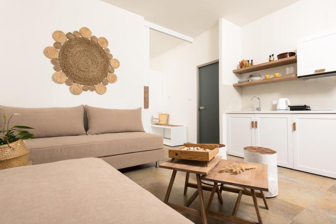 Konstantinou Deluxe Apartments Скала-Маріон Екстер'єр фото